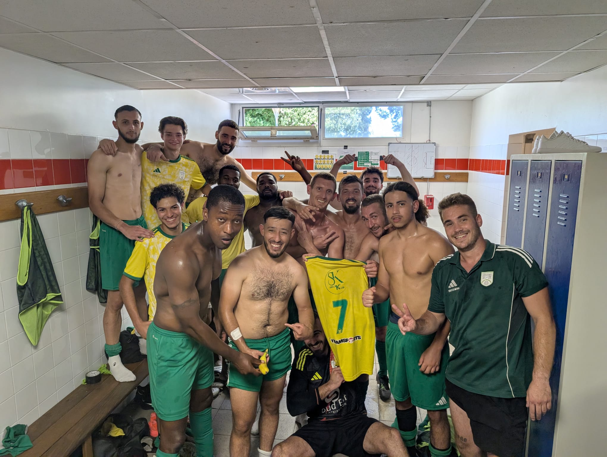 Belle victoire des seniors 1 a l’exterieur